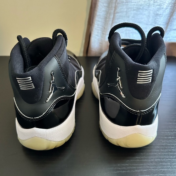 Jordan Retro 11 - Picture 4 of 7